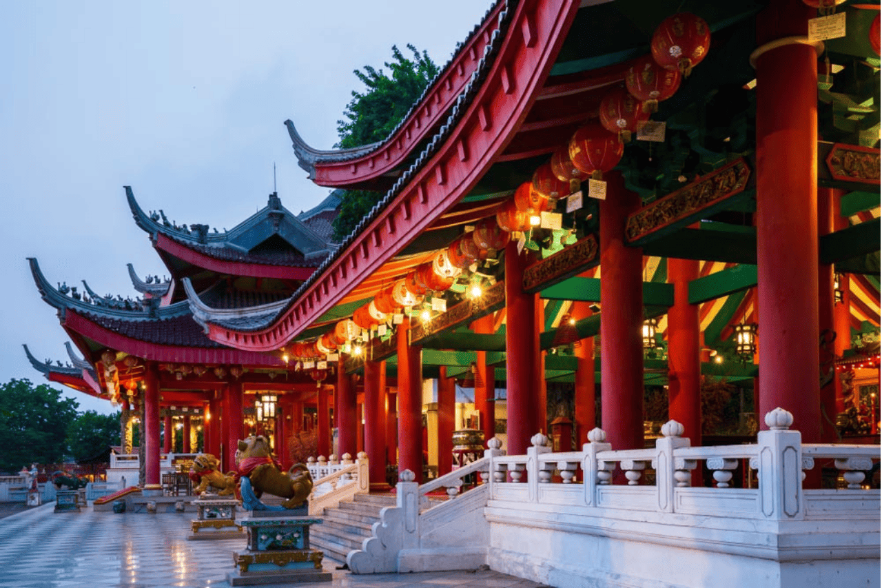 EXPLORING THE HERITAGE OF SEMARANG